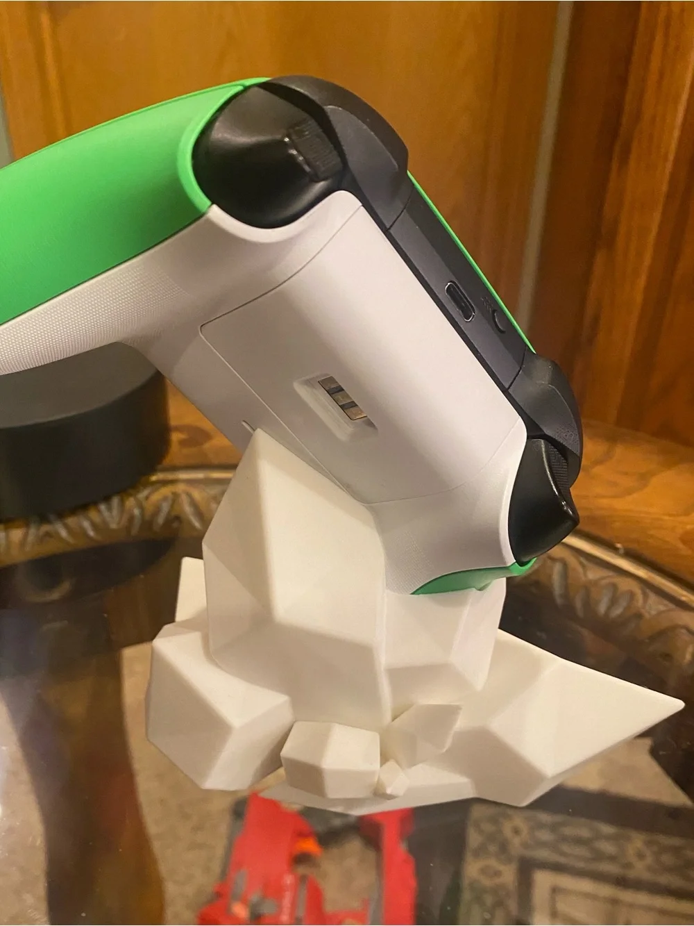 Low Poly Xbox Series X Controller Stand